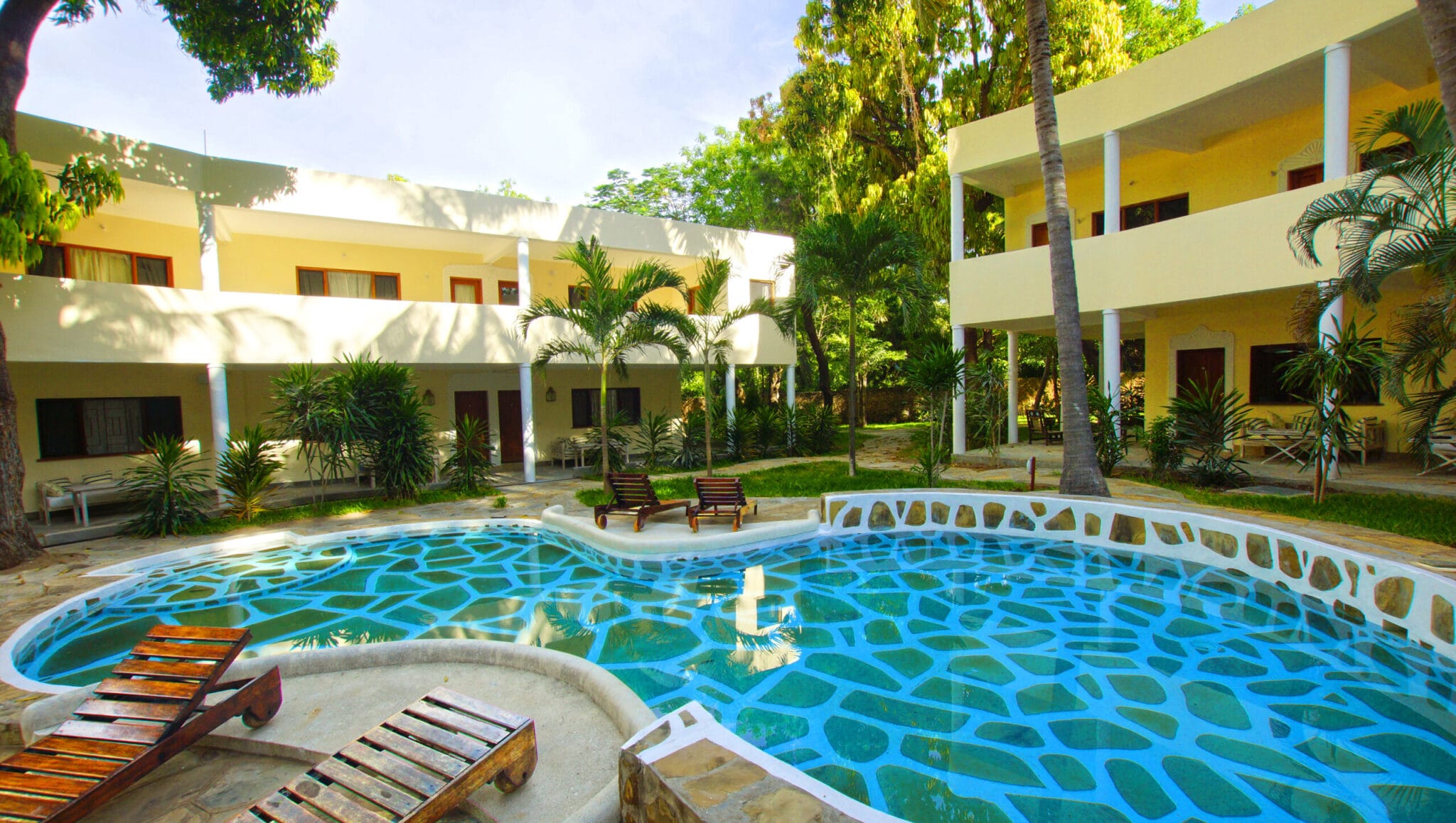 facilities pool04 scaled.jpg
